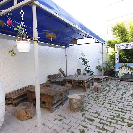 Antik Ev Hotel Çeşme