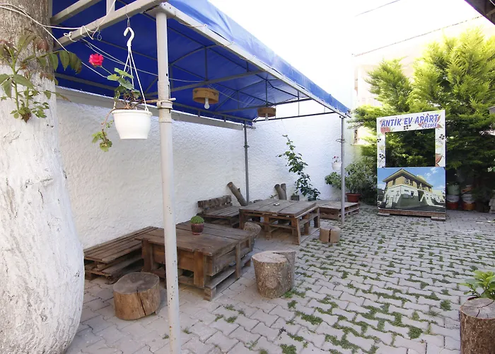 Antik Ev Hotel Çeşme